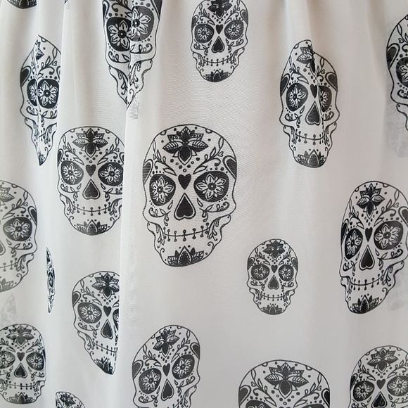 H&M Divided Skull Print High Low Skirt - Picture 3 of 8